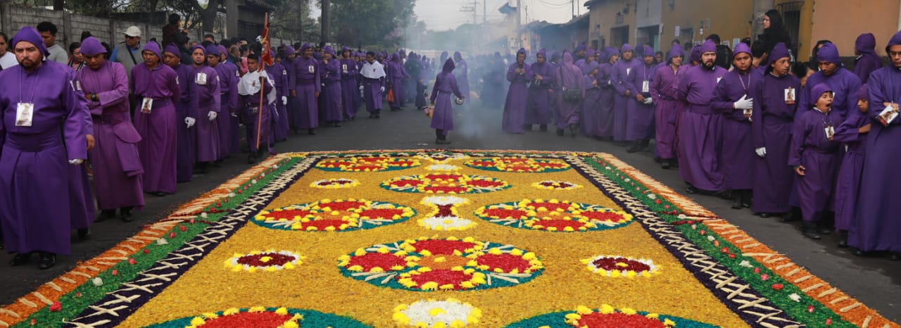 GUATEMALTECOS DISFRUTAN LA SEMANA SANTA 2024
