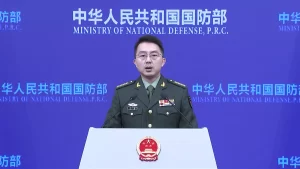 MINISTERIO DE DEFENSA DE CHINA: JAPÓN SUFRIRÁ UNA «DERROTA APLASTANTE» SI INTERVIENE EN LA CUESTIÓN DE TAIWÁN