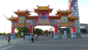 UN FESTIVAL DE LUCES CHINAS DESLUMBRA EN BUENOS AIRES