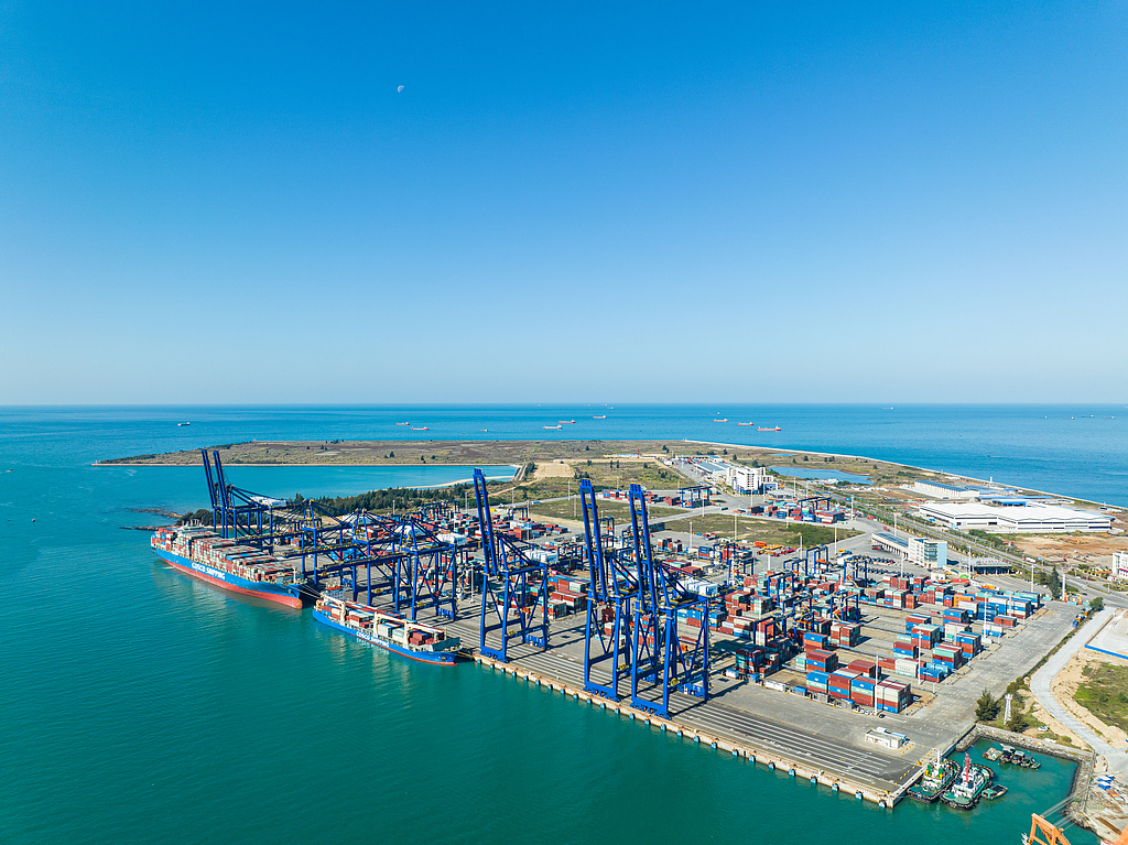 LAS OPERACIONES ADUANERAS ESPECIALES DE HAINAN