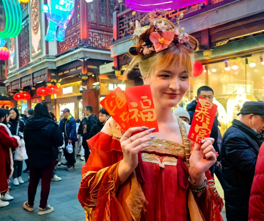 CHINA QUIERE CONVERTIRSE EN EL NUEVO DESTINO MUNDIAL DE COMPRAS