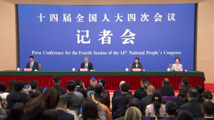 DOS SESIONES 2026: EL CANCILLER CHINO RESPONDE A PREGUNTAS EN LA CONFERENCIA DE PRENSA SOBRE DIPLOMACIA