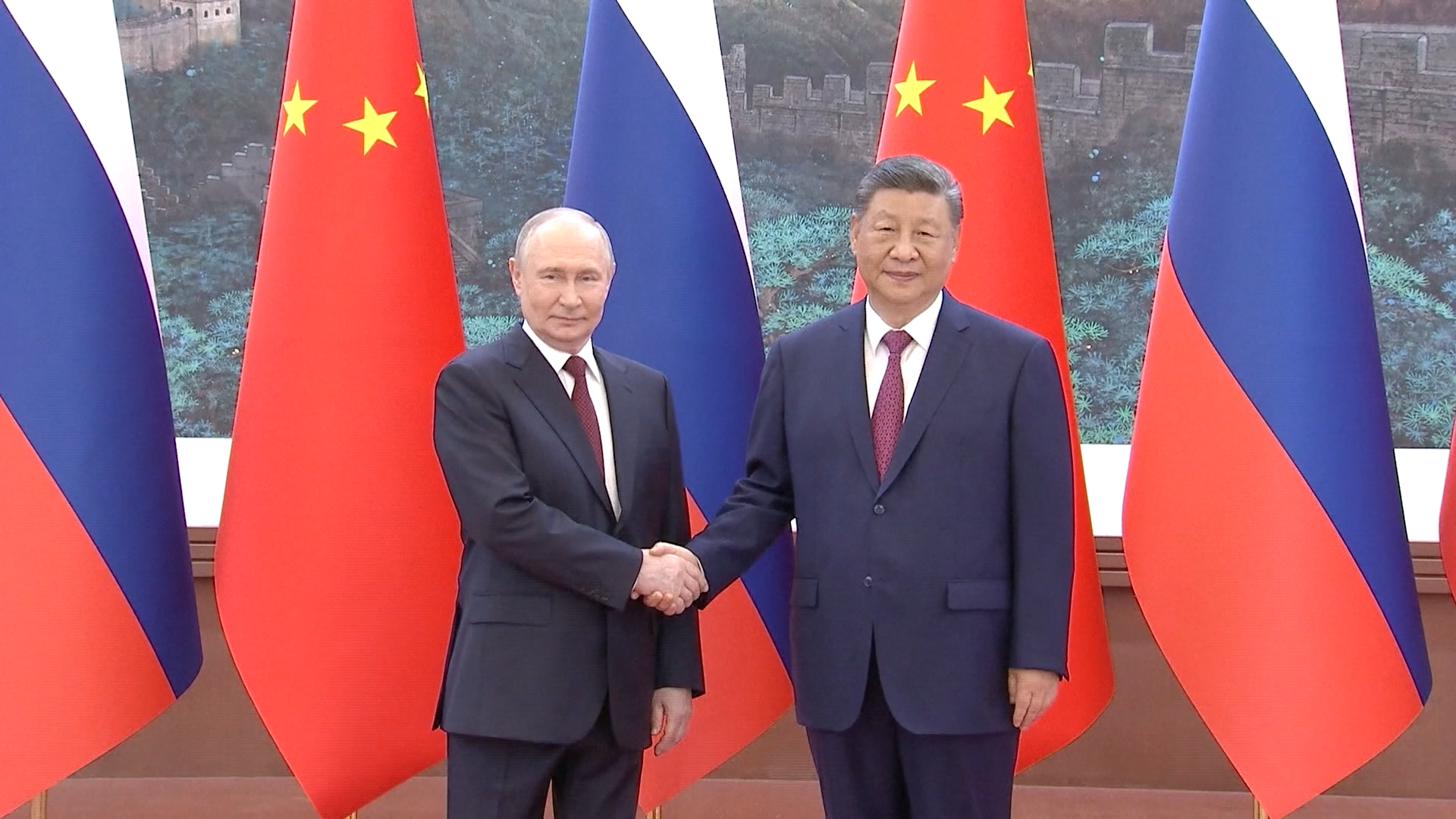 RUSIA Y CHINA FORTALECEN RELACIONES TRAS LLEGADA DE VLADIMIR PUTIN